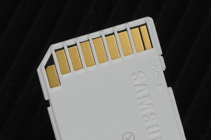 Samsung PRO Plus SD Card gold fingers